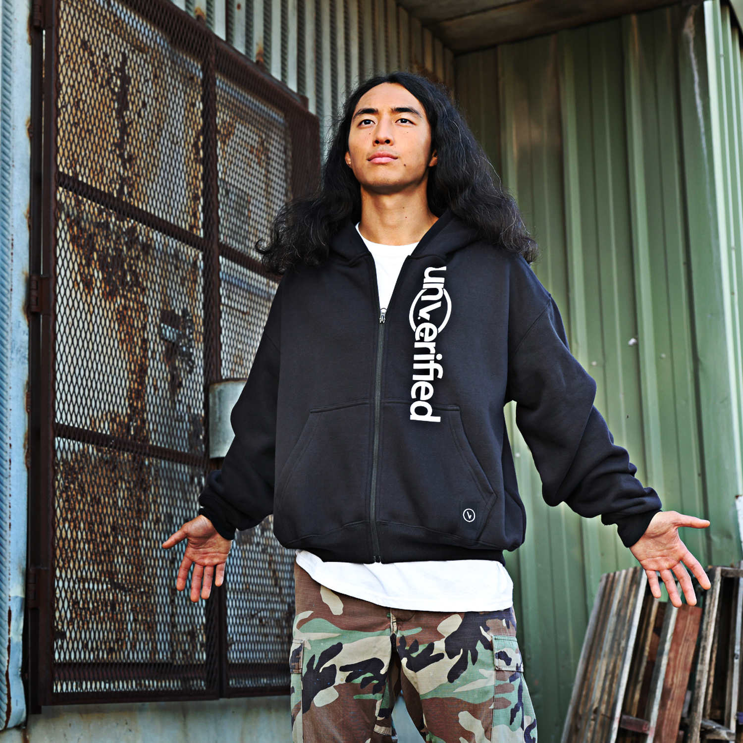 Unverified Vertical Zipper Hoodie